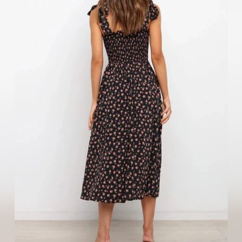 Violette Floral Tube With Adjustable Straps Maxi Dress - Picture 3 of 6